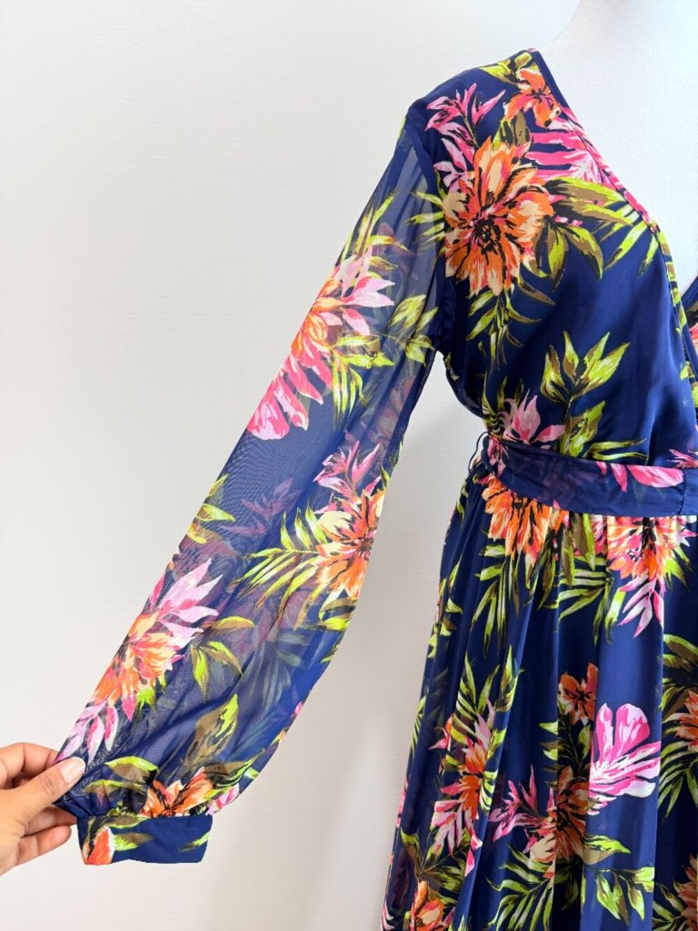 Renn Womens XL Tropical Floral Maxi Dress Blue Long Sleeve Belted NWT - Picture 6 of 16